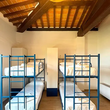Vandrarhem Tenuta Suvignano *